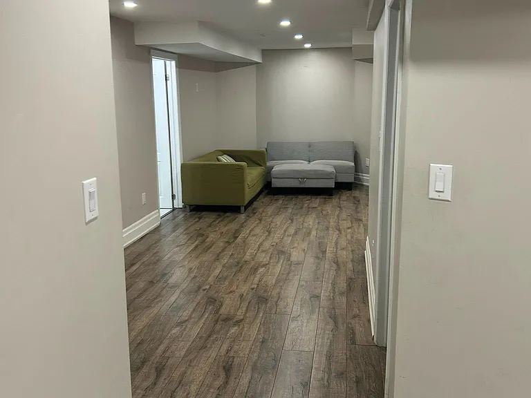 6929 Gooderham Estate Blvd #BASEMENT — Photo 13