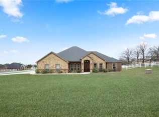 100 Fox Chase Dr, Weatherford, TX 76088