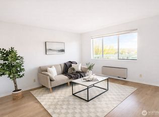 318 S 174th Pl APT K, Burien, WA