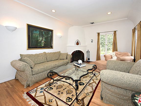 5th image of 8428 Kirkwood Dr