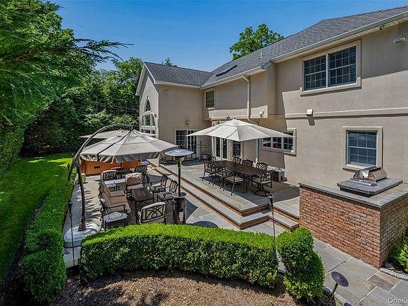5th image of 50 Eastwoods Court
