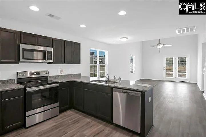 434 Keeble Dr — Photo 5