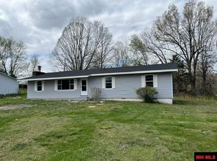 1145 N Fairview Rd, Mammoth Spring, AR 72554