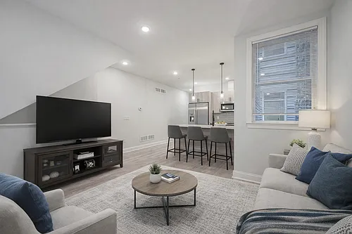 1731 W Montgomery Ave #1 Photo 1