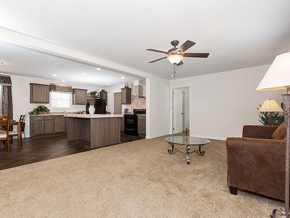 3rd image of 516 Courtland Ln #654