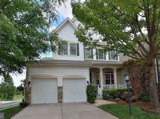 4531 Hummingbird Ln, Fairfax, VA 22033