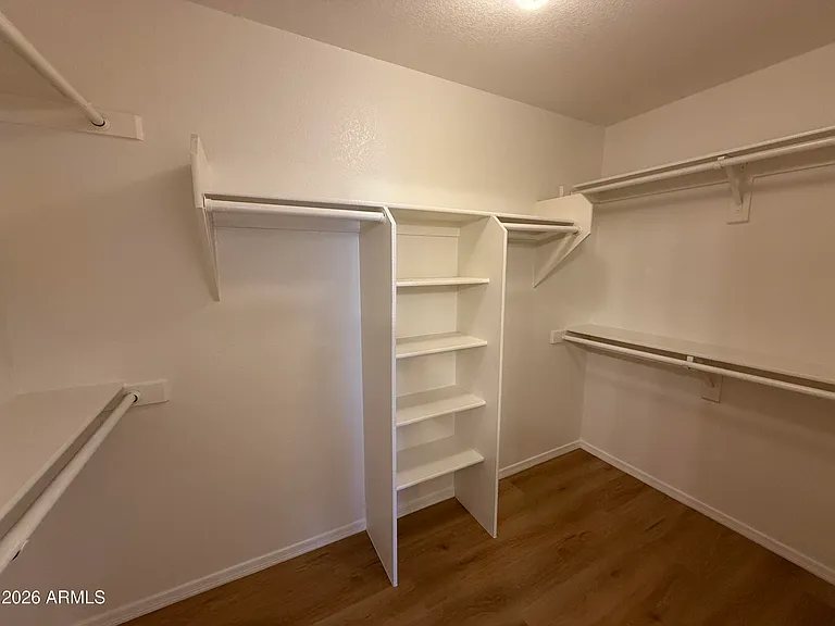 1253 N Spire Ct — Photo 16