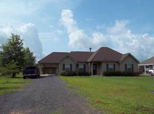 28562 Wagner Rd, Albany, LA 70711
