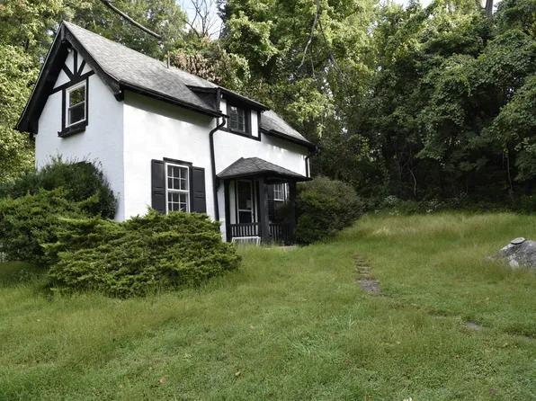 1611 Hepburn Dr, Villanova, PA 19085