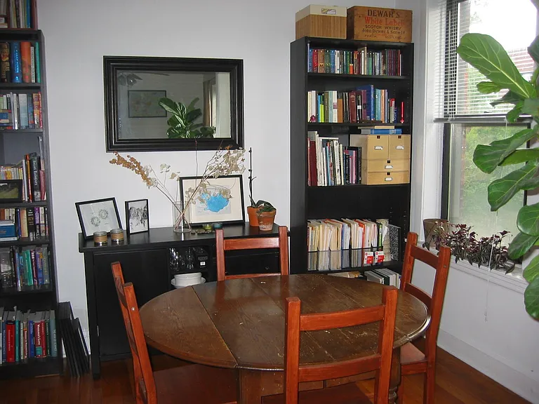1832 W Berteau Ave #1 — Photo 3