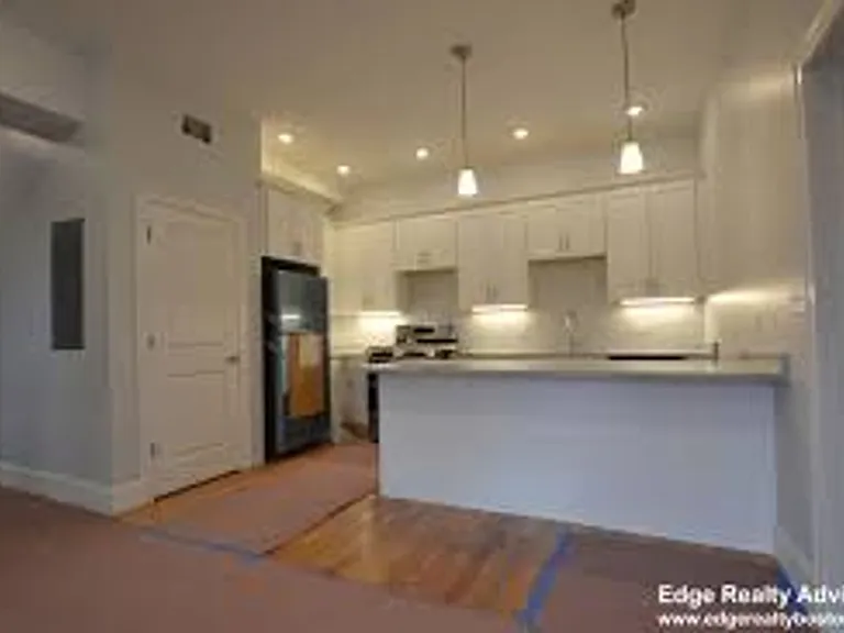 16 Murdock St #A1 — Photo 1