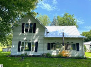 4354 W Birmingham Rd, Alma, MI 48801