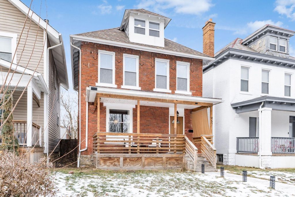 Real estate listing image