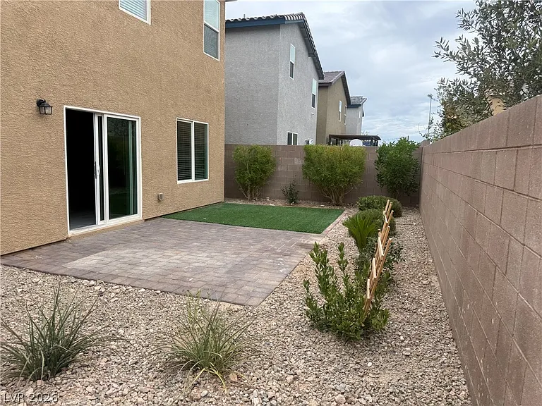 8928 Seal Cove St — Photo 18