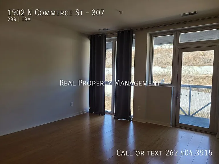 1902 N Commerce St #307 — Photo 11