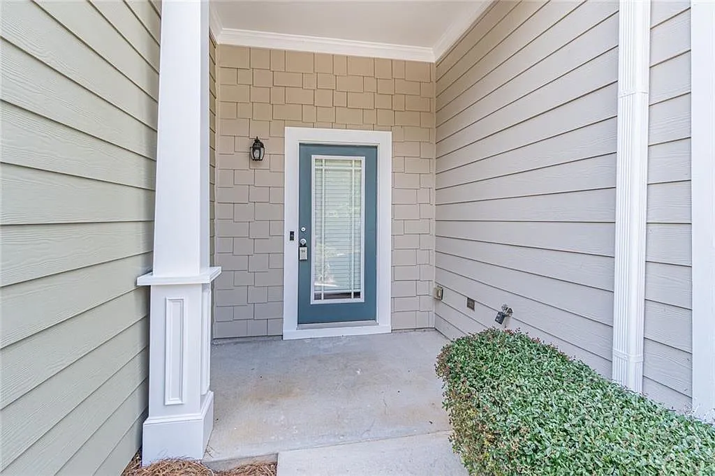 3 bed, 2.5 bath, 1968 sqft, $2,300 — Photo 4