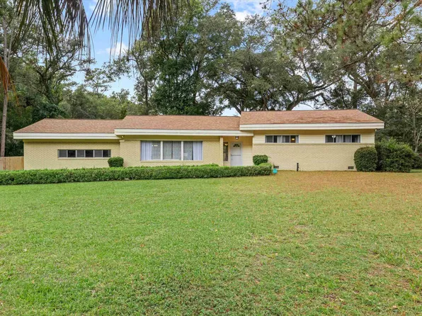 2506 Sir Williams St, Tallahassee, FL 32310