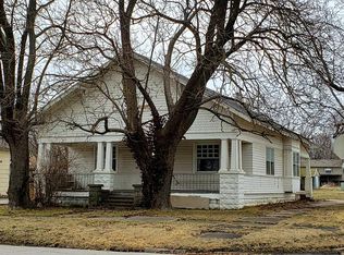 209 E South St, Arma, KS 66712