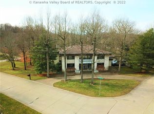 1 Brighton Dr, Huntington, WV 25705