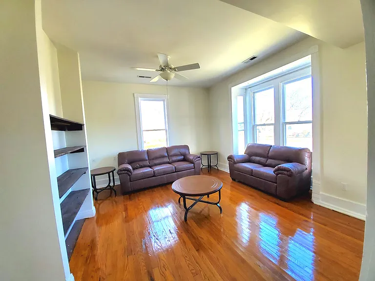 526 Monroe St #3 — Photo 3