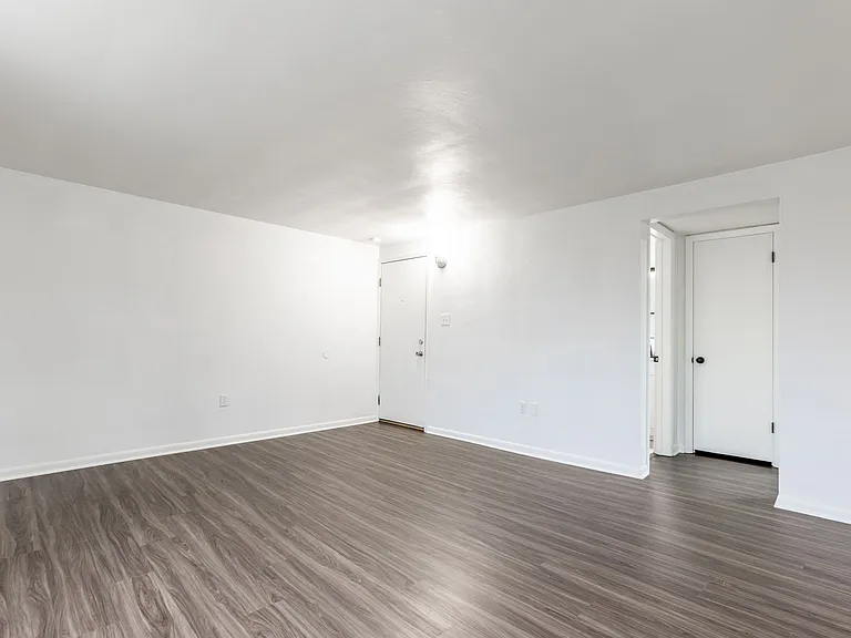 31 - 601 E Warrington — Photo 15