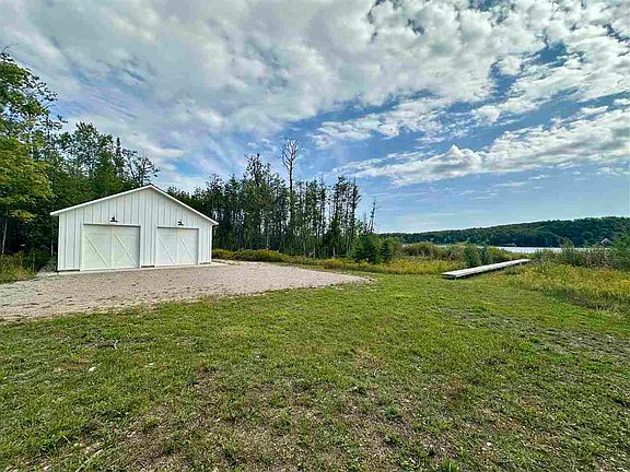 4th image of 10999 Koepke Rd