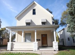 726 17th St APT 3, Rock Island, IL
