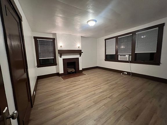 2nd image of 320 Zara St APT 2