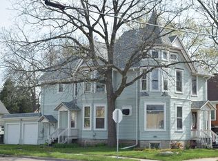 102 E Irving Ave #102, Oshkosh, WI 54901