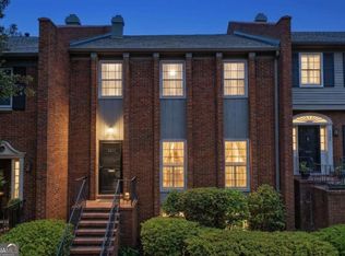 5211 Glenridge Dr, Sandy Springs, GA 30342