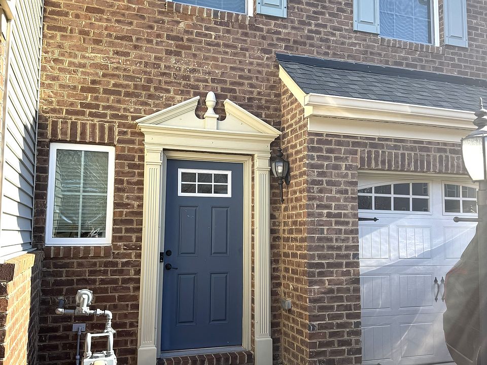 1st image of 8911 Ringview Dr #1
