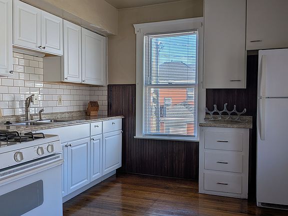 5th image of 1210 Clark Ave APT 2