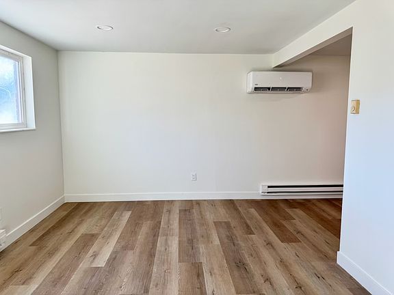 2nd image of 105 E Wilson Rd