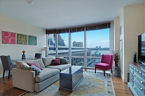 Sold by Corcoran | media 16