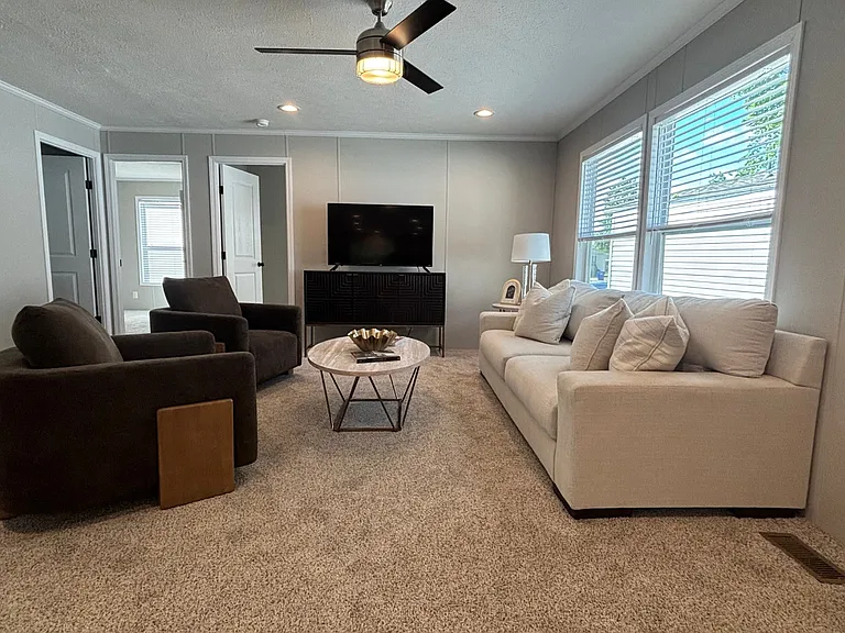 1415 Fisk Rd — Photo 19
