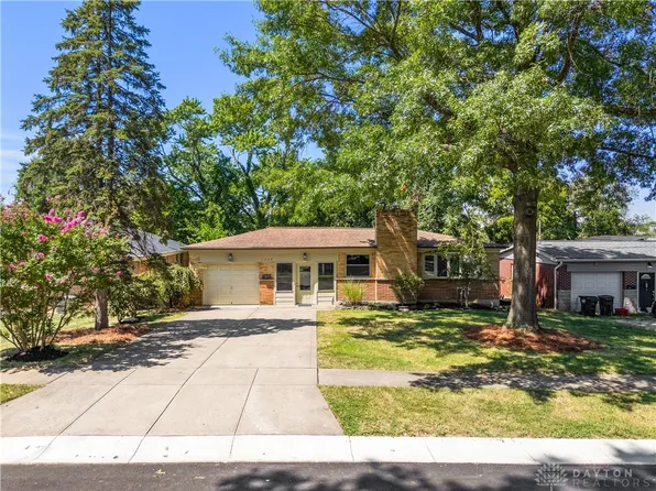 1359 Plazaview Ct, Cincinnati, OH 45255