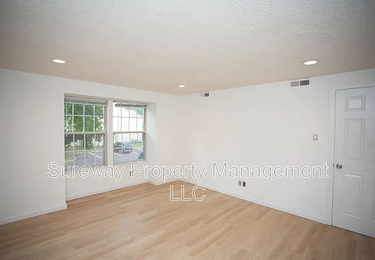 142 Kenwood Dr — Photo 14