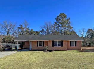 36 Branch St, Manning, SC 29102