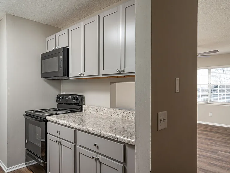 Vandergriff Village by Callio Properties — Photo 13