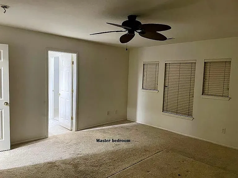 12833 Mayfair Way — Photo 34