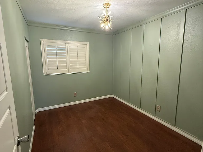 11307 N Boulevard St — Photo 21