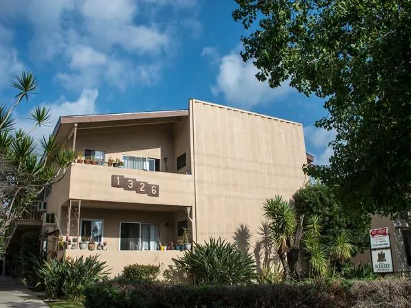 col132, 1326 N Columbus Ave #10, Glendale, CA 91202