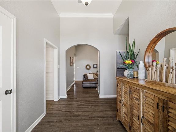 4th image of 2811 Timber Rock Ln
