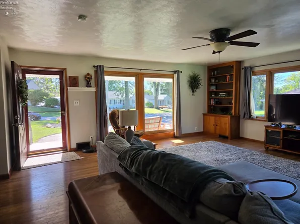 44 Riverlea Park, Tiffin, OH 44883