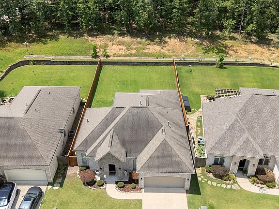 2nd image of 7517 Garden Way Dr