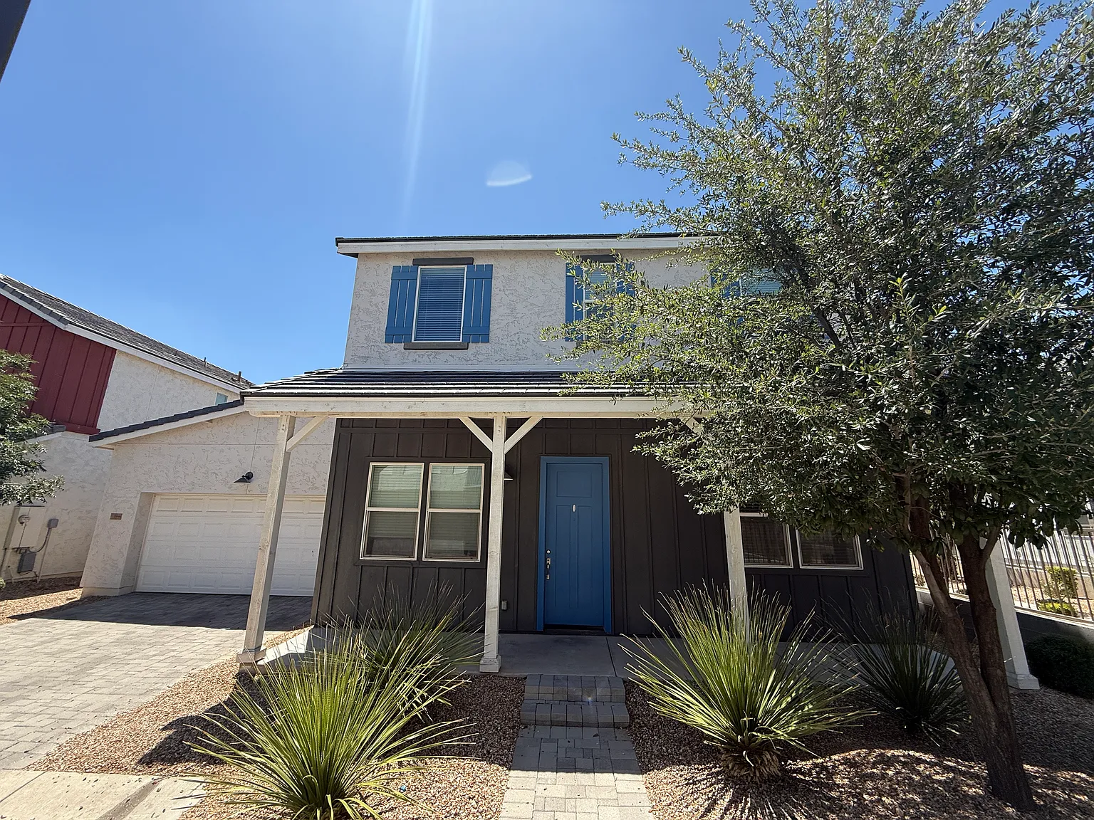 2 bed, 2106 sqft, $2,050 — Photo 2