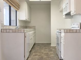 105 Harbor Woods Pl, Newport Beach, CA 92660