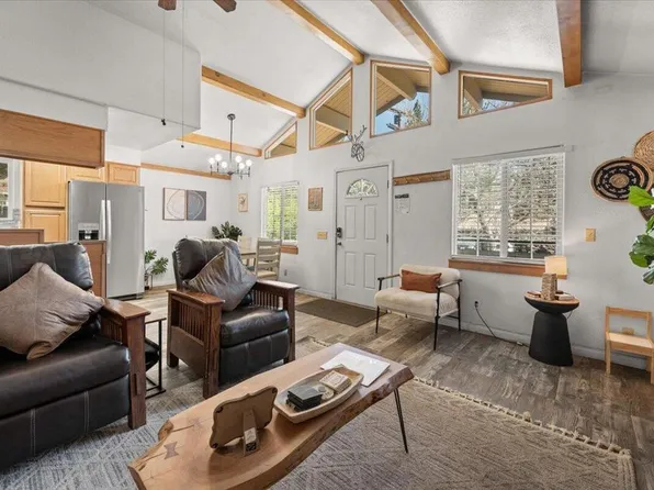 109 E Country Club Blvd, Big Bear City, CA 92314