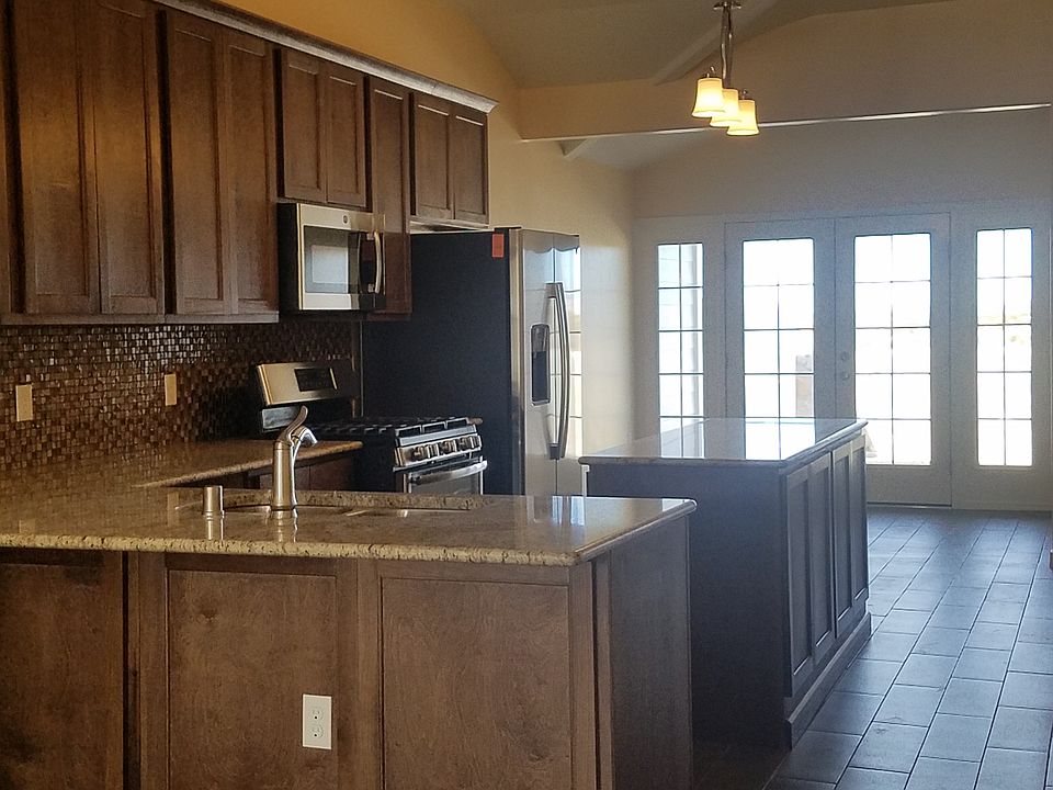 1st image of 2225 Dakota Dr Unit A