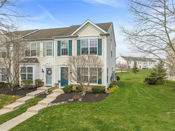 1499 Artisan Ct, Breinigsville, PA 18031